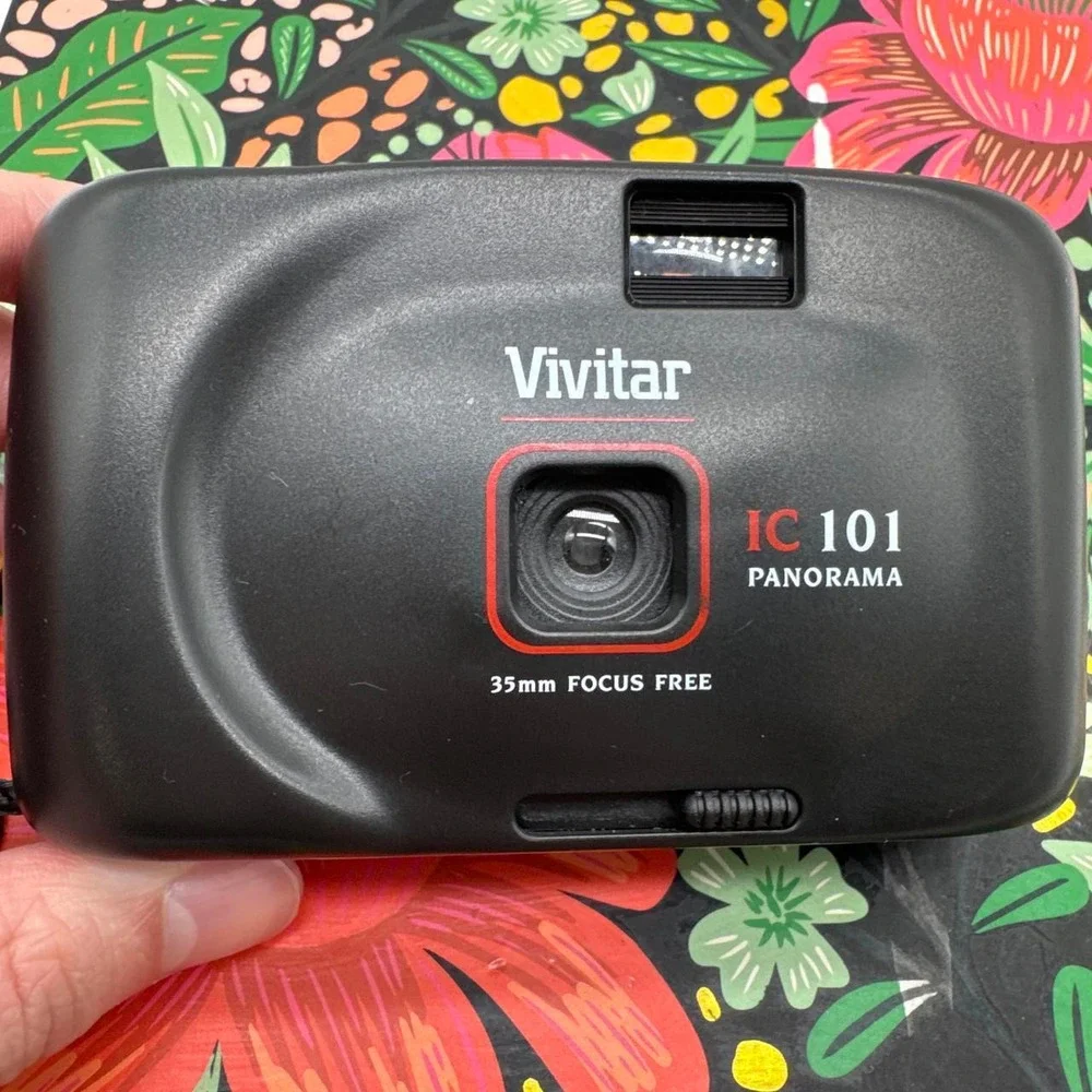 Vivitar IC100 Panorama 35mm Film Camera – Point-and-Shoot Camera